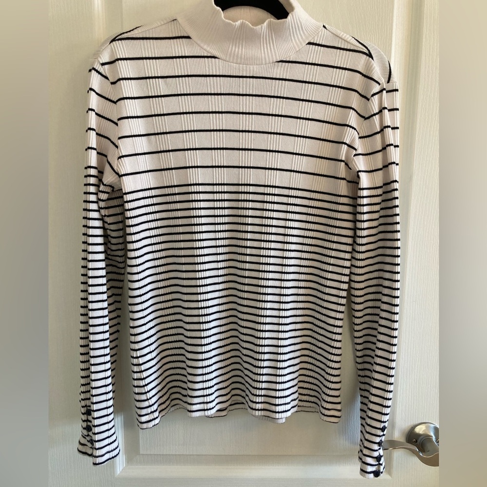 Simons XL Modern Striped Mock Neck